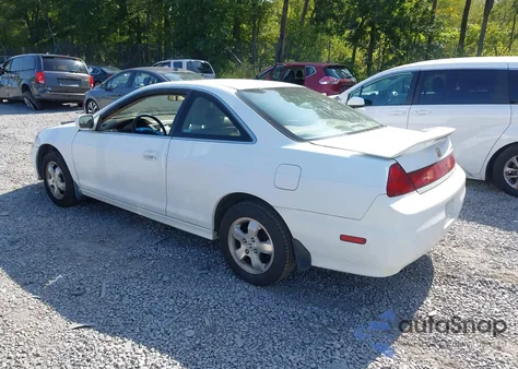 2002 Honda Accord z USA, uszkodzony, nr VIN 1HGCG327X22A01818